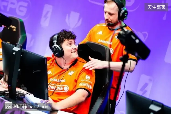 官宣：ProbLeM临时出任Virtus.pro主教练